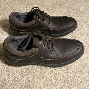 Men’s Clark’s Collection size 9 business casual dress shoes